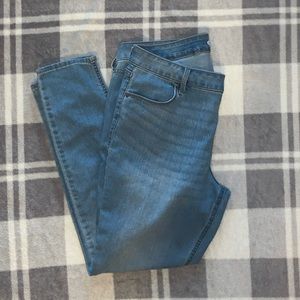 Old Navy Super Skinny Ankle Jeans